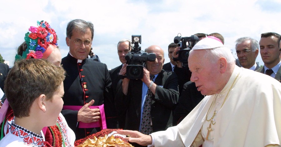 Кучма о 20-летии визита Иоанна Павла II в Украину: Он планировался не для того, чтобы 