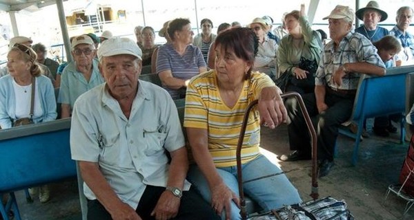 Денег нет, но вы держитесь. Украинцы старше 75 лет не получат с 1 июля обещанную прибавку к пенсии