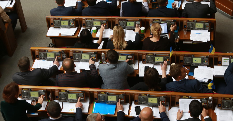 Парламент возобновил закупку товаров для борьбы с Covid-19 через систему Prozorro