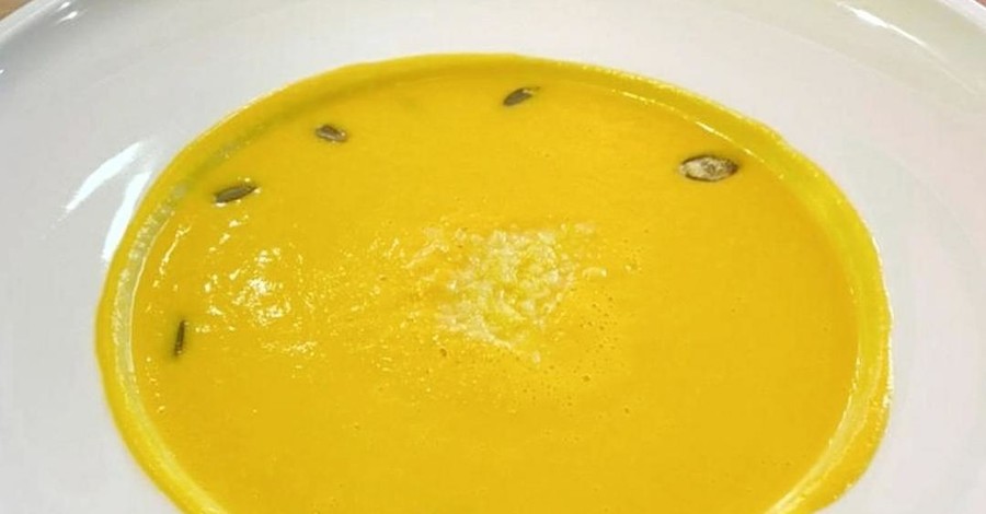 Нутрициолог поделилась рецептом крем-супа, который можно есть во время детокс-диеты