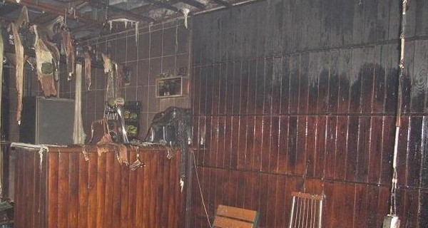 В Киеве недовольный клиент в отместку за плохое обслуживание сжег кафе