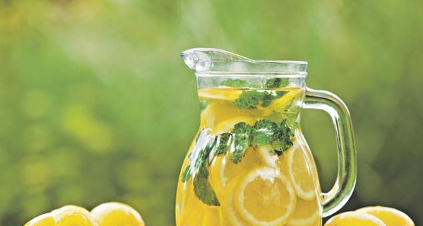 Жара не так страшна: четыре рецепта освежающих лимонадов
