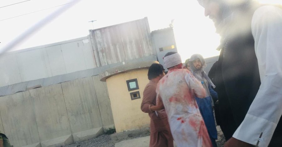 МИД: пока нет информации о пострадавших украинцах после взрыва вблизи аэропорта Кабула