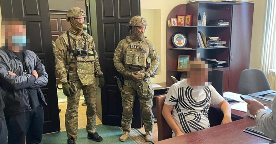 Депутата и чиновников Полтавского горсовета поймали на взятке