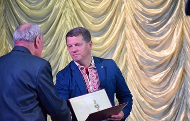 Порошенко представил Сущенко как кандидата в народные депутаты от “ЕС”