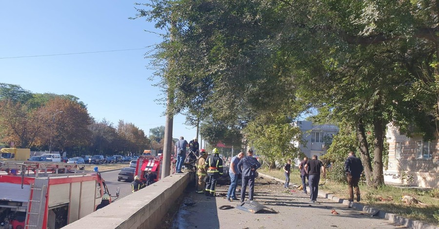 СМИ: под днищем взорвавшегося в Днепре авто была бомба