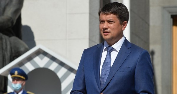 Разумков не голосовал за назначение Стефанчука спикером - депутату до сих пор не выдали карту