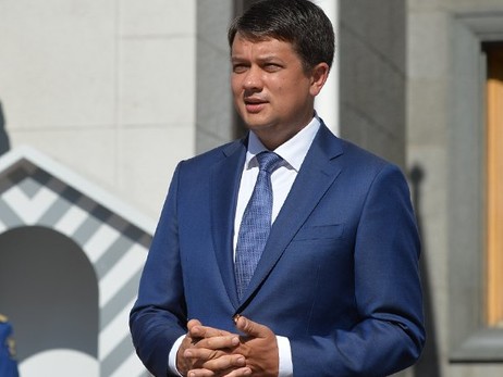 Разумков не голосовал за назначение Стефанчука спикером - депутату до сих пор не выдали карту