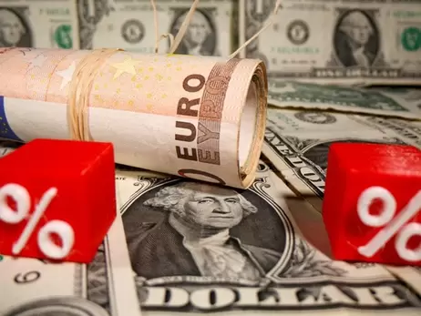 Курс валют на 27 октября, среду: евро рванул вверх, доллар не отстает