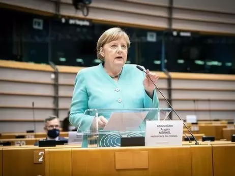 Ангела Меркель уйдет с должности под Du Hast - но это будет не Rammstein