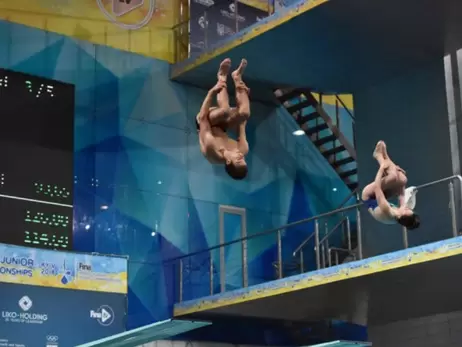 В Киеве стартовал юношеский чемпионат мира по прыжкам в воду