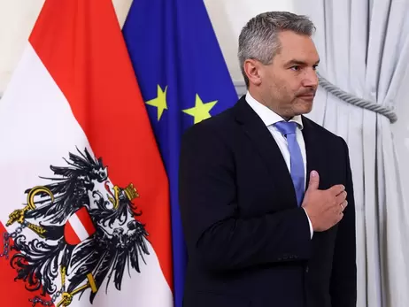 У Австрии официально появился новый канцлер - Нехаммер принял присягу