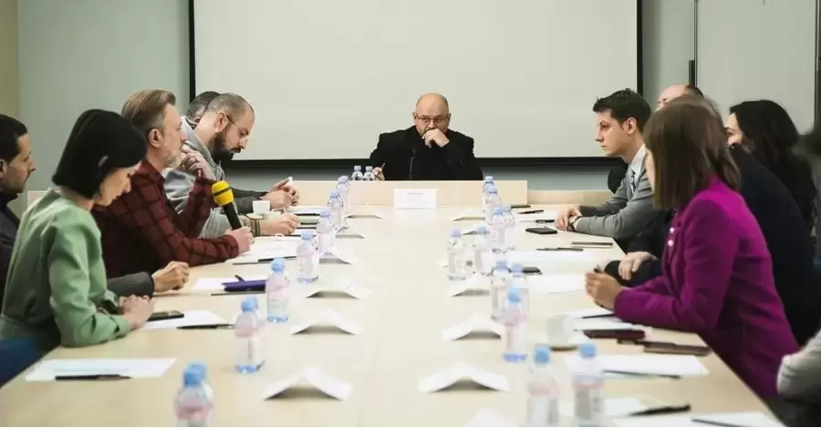 Встреча Тельбизова из «Укрэксимбанка» с журналистами: приглашенные заявили, что не знали, на какую встречу идут