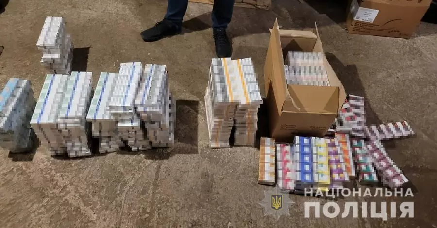 Полицейские Кривого Рога изъяли контрабандных сигарет почти на 700 тысяч гривен