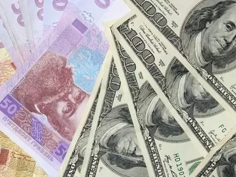 Курс валют на 16 лютого, середу: долар і євро впадуть у День Єднання