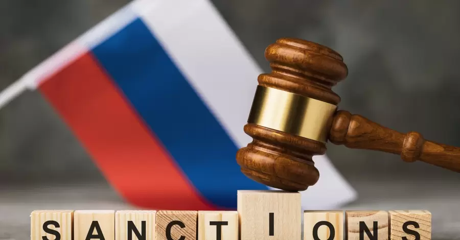 Добить российскую экономику: каких санкций нам еще не хватает