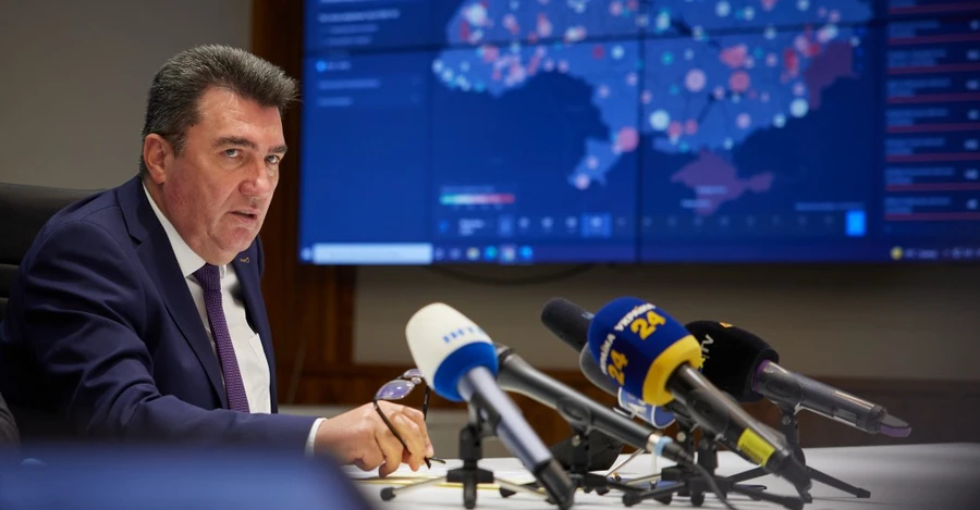 Данилов: Путин предупредил Венгрию о нападении на Украину
