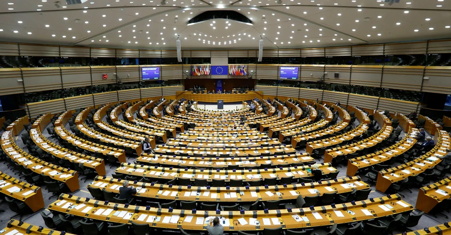 Европарламент будет рекомендовать лидерам ЕС предоставить Украине статус кандидата