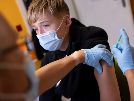 Ковид не забыт: в мире появились новые штаммы и новые вакцины