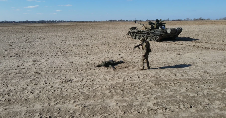 Украина выплатила 10 тысяч долларов россиянину, сдавшему танк ВСУ