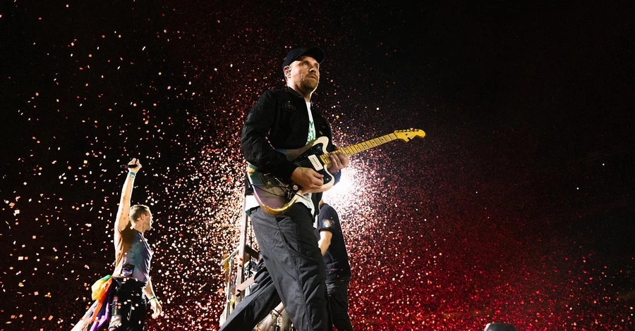 Легендарная группа Coldplay в Варшаве исполнила хит 