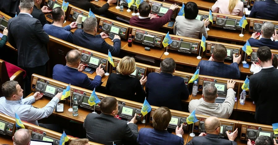 Нові воєнні рішення Верховної Ради: 100 тисяч гривень за контузію та заборона феєрверків