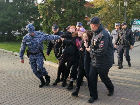 Россияне возобновили протесты против мобилизации, есть первые задержанные