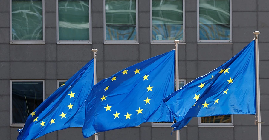 ЕС утвердил восьмой пакет санкций против России