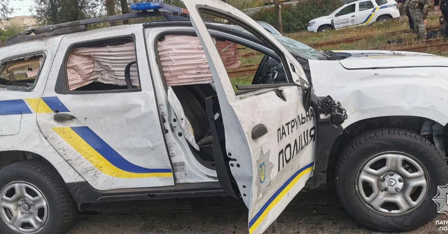 В Запорожье от ракетного удара взорвалось полицейское авто, есть пострадавшие