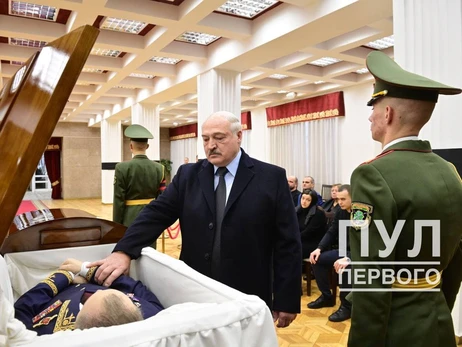 Лукашенко прибыл на прощание с главой МИД Беларуси Макеем