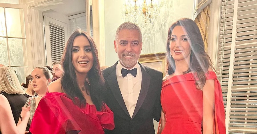 Джамала на гала-ужине в Вашингтоне встретилась с Джулией Робертс и Джорджем Клуни