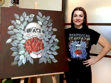 На гильзах, черепах и перьях: как художница из Запорожья отражает любовь к Украине