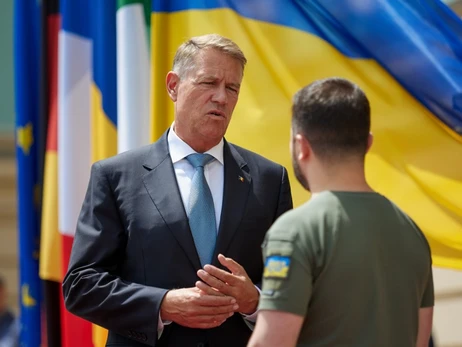 Президент Румынии призвал Зеленского пересмотреть закон о нацменьшинствах