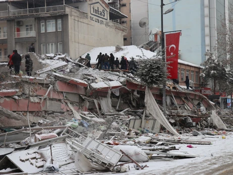 В Турции и Сирии из-за двух землетрясений погибли почти 2500 человек (обновлено)
