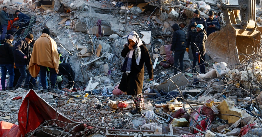Количество жертв землетрясения в Турции и Сирии приблизилось к 9000