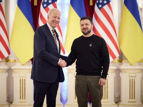 Зеленский назвал визит Байдена в Киев важным для поддержки украинцев