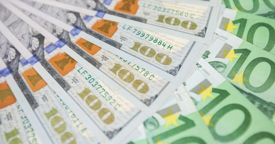 Курс валют в Украине 30 марта: сколько стоят доллар, евро и злотый