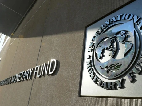 МВФ одобрил программу на 15,6 миллиардов долларов для Украины