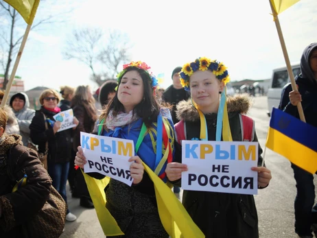 Як повертатимемо Крим: силою чи дипломатією