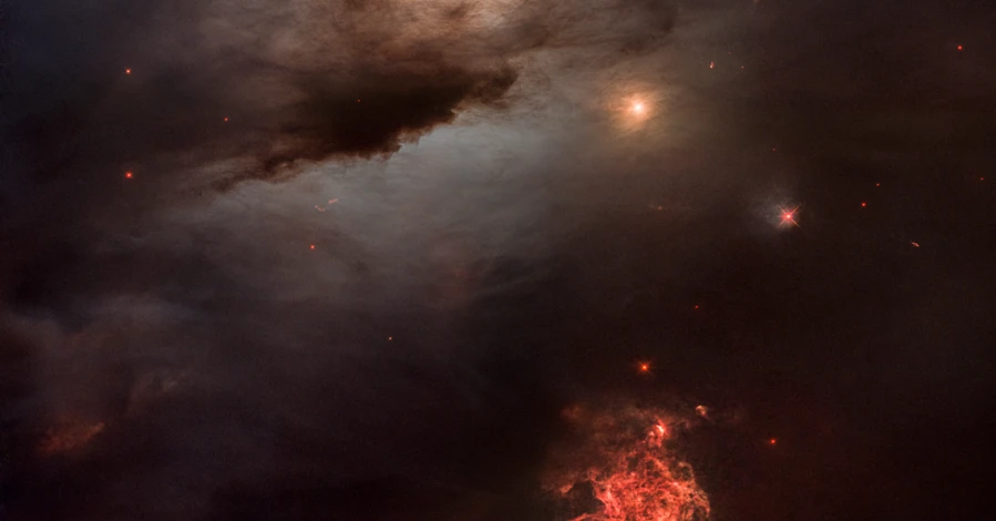 Телескоп Хаббл по случаю своего 33-летия сделал уникальное фото звезд в облаках