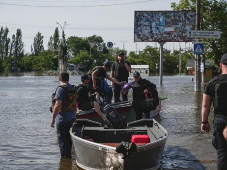 В Херсонской области из зоны подтопления эвакуировали уже 2,5 тысяч человек
