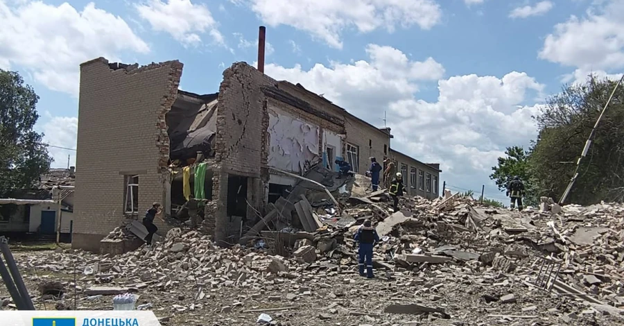 Российские войска обстреляли школу в Донецкой области: двое погибших и шестеро раненых