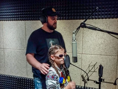 Дзидзьо записал песню с девятилетней волонтеркой, которая собрала 1,6 миллиона гривен для ВСУ