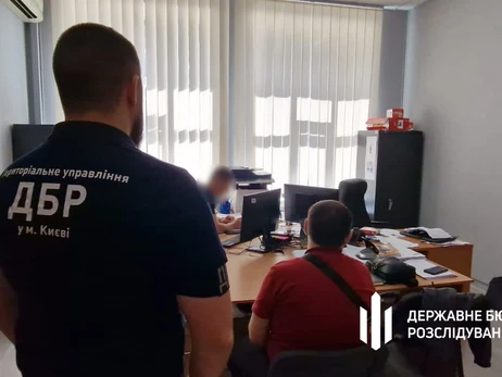Взрывы в Шевченковском суде: пять правоохранителей получили подозрение 
