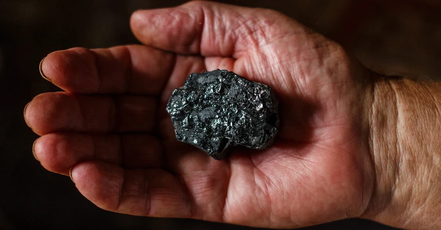 В Покровске после внезапного выброса угля и газа погибли три шахтера
