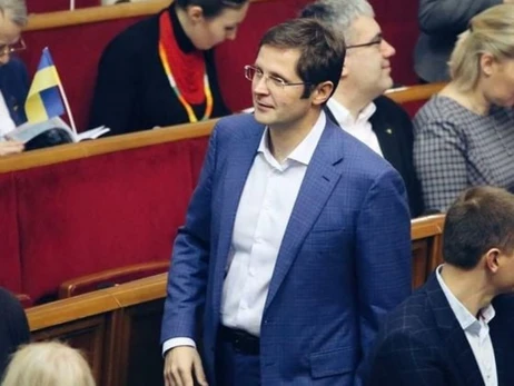 Нардеп Холодов написал заявление о сложении мандата – он уехал из Украины в январе