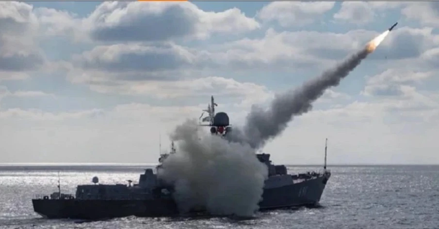 Россия увеличила количество кораблей в Черном море - украинцев призвали быть осторожными