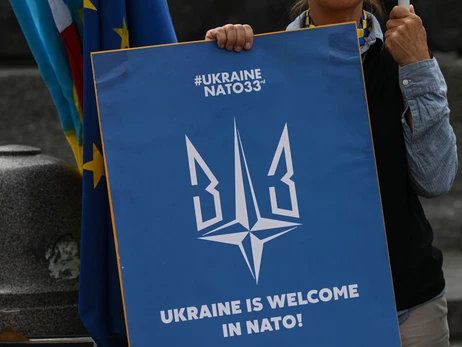 НАТО рассматривает отказ Украины от территорий как один из вариантов вступления в Альянс