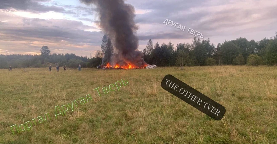 В Тверской области РФ разбился самолет - росСМИ пишут, что на борту был Пригожин