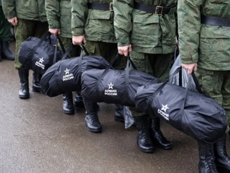Британская разведка сообщила о намерении РФ призвать в армию 420 тысяч контрактников